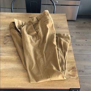 GAP Men’s Slim Khakis 32x32
